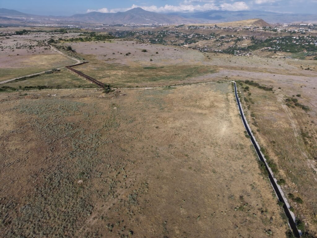 Հողատարածք — Քանաքեռավան, 5500 քմ² — գույքի լուսանկար 1
